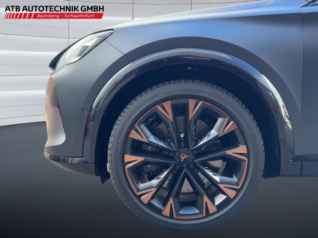 Fahrzeugabbildung CUPRA Formentor VZ 2.0 EXTREME MATT AKRAPOVIC MATRIX