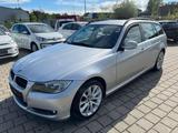 BMW 318 318i - BMW 318 aus 2010: Kombi, 318i