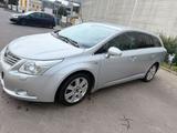 Toyota Avensis  2.2 Diesel - Toyota Avensis mit Diesel-Antrieb: Kombi, Automatik, 2.2