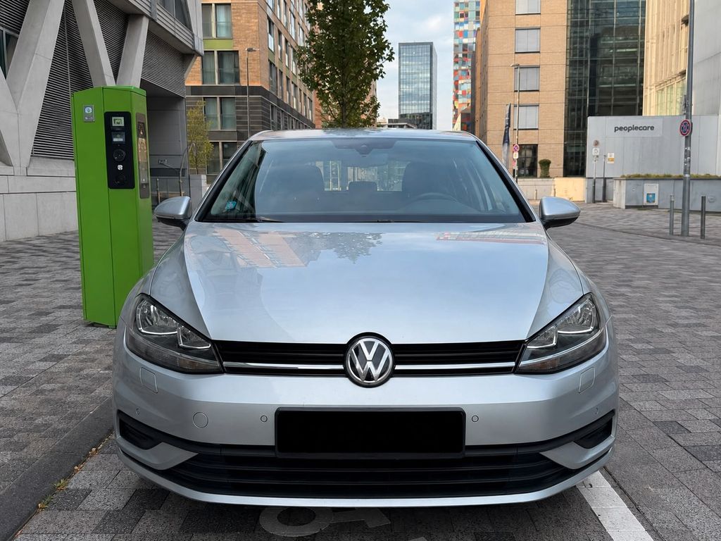Image of Volkswagen Golf