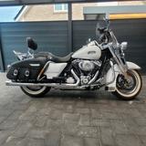 Harley-Davidson Road King Classic FLHRC - HARLEY-DAVIDSON ROAD KING CLASSIC FLHRC