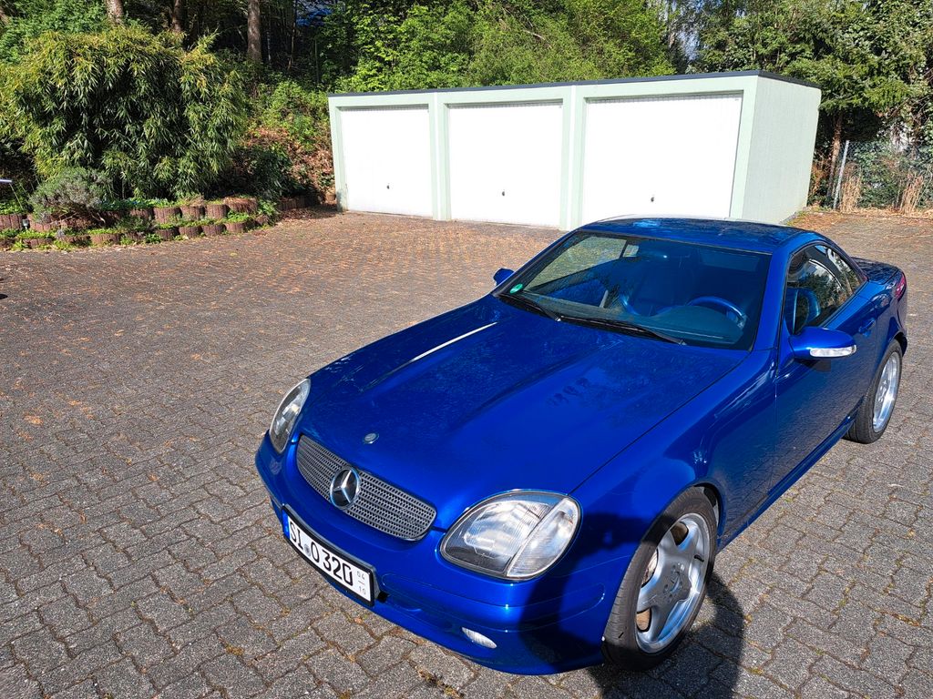 Mercedes-Benz SLK 320