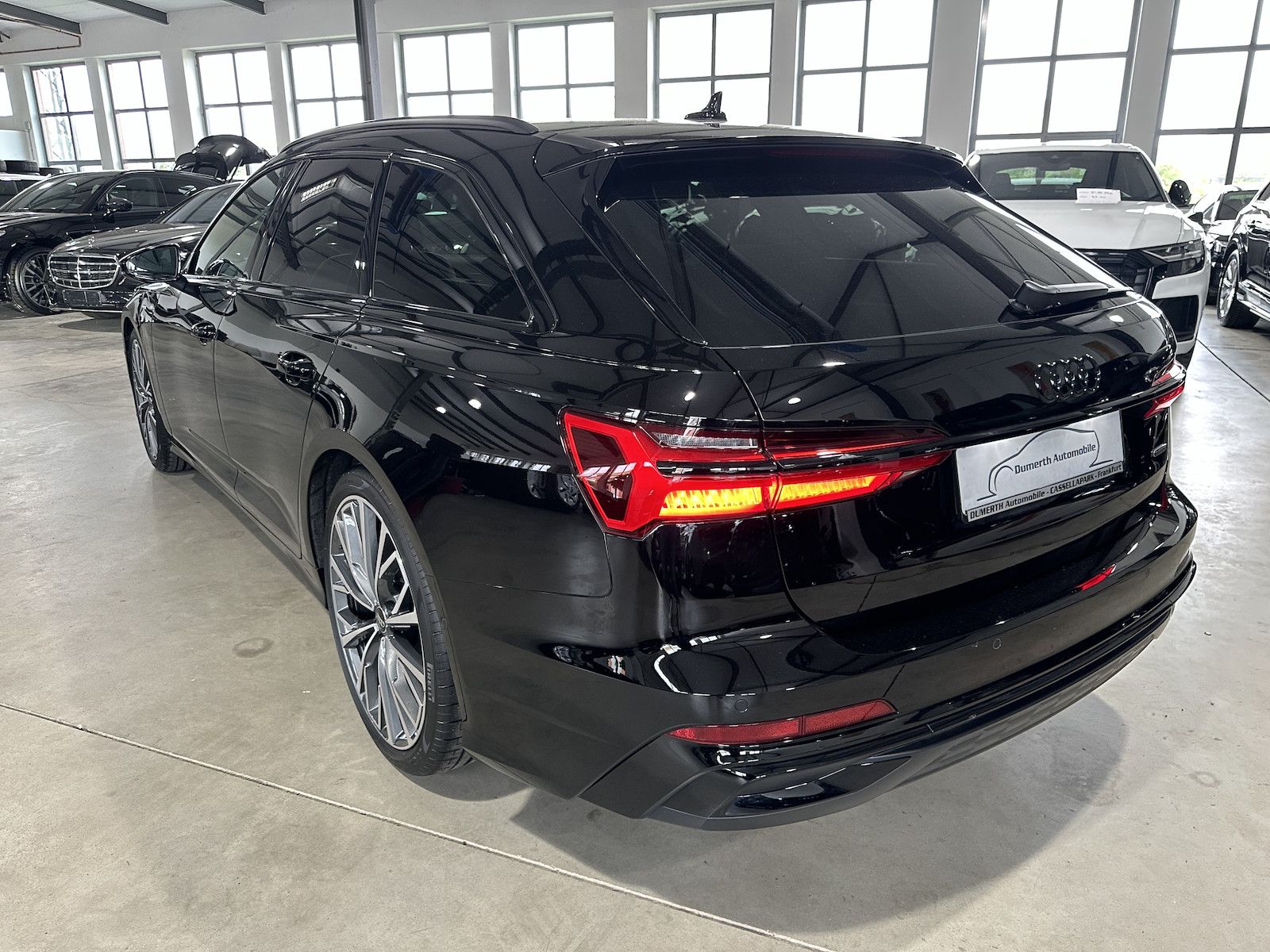 Fahrzeugabbildung Audi A6 Avant 45 TFSI quattro S line/Leder/Pano/´21/