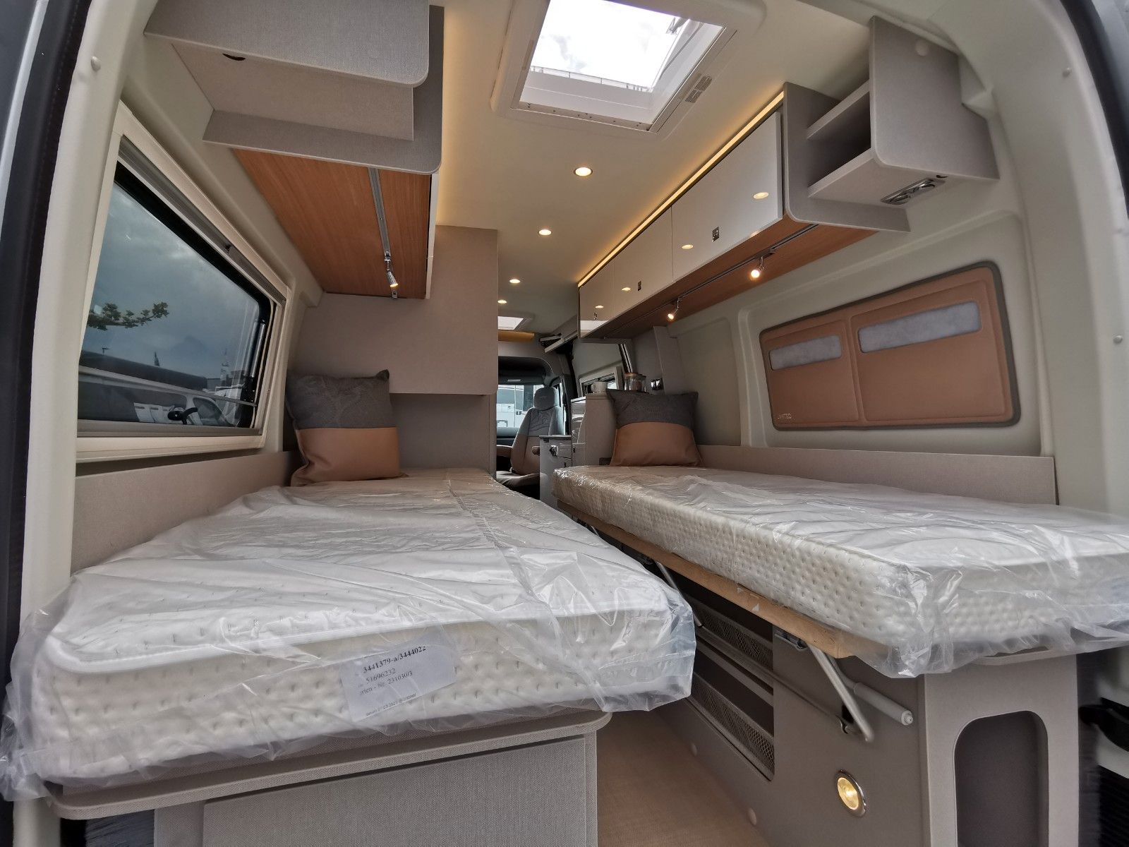 Fahrzeugabbildung Bürstner Delfin Limited C 621 - SIE SPAREN 22.133€ !!!