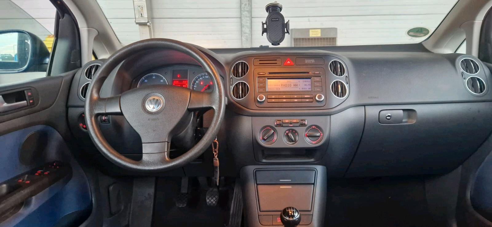 Volkswagen Golf Plus 2006 — engine 140 HP (103kW)