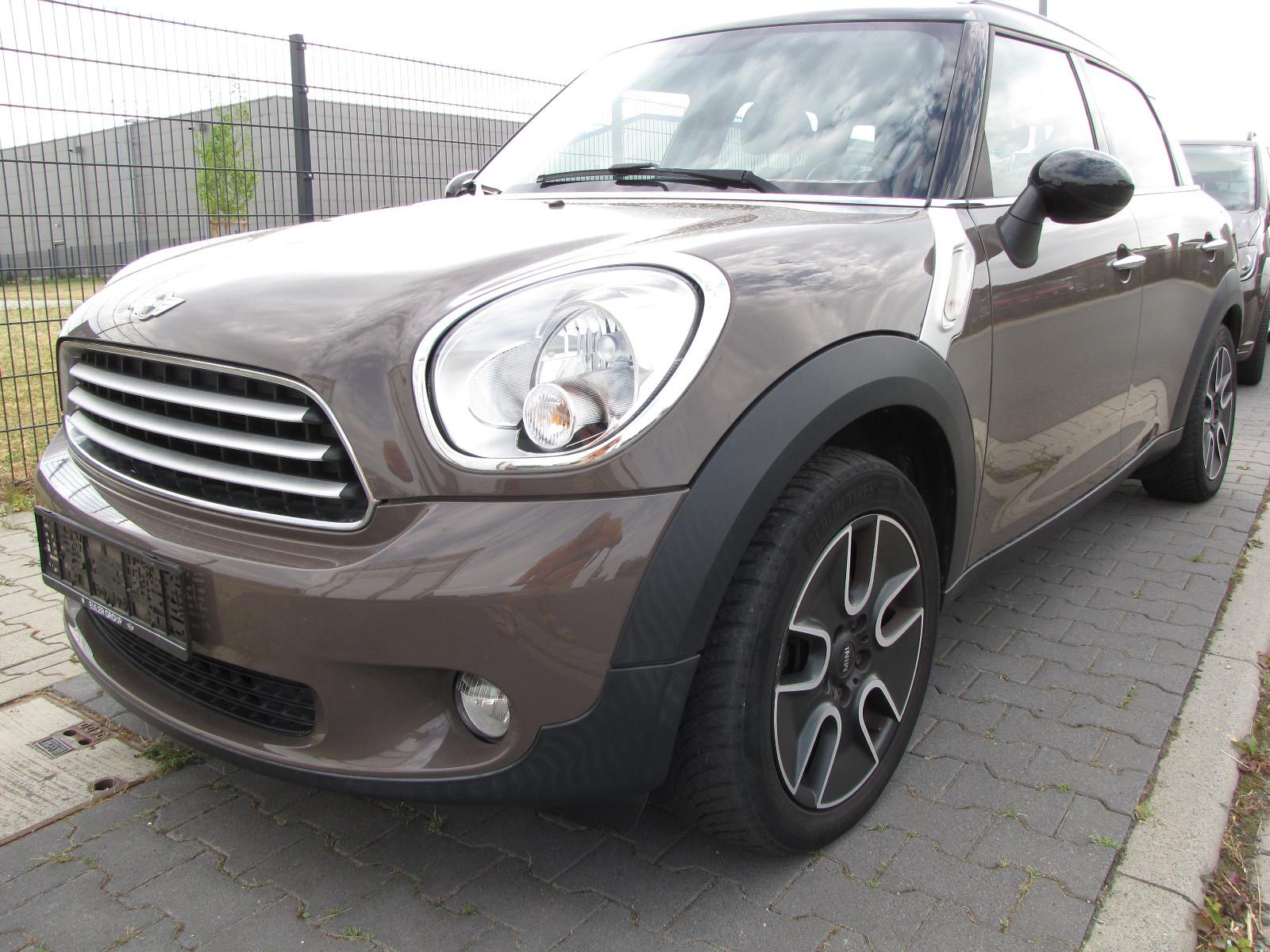 MINI Cooper Countryman Teilleder Scheckheft HU Neu
