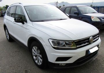 Volkswagen Tiguan - 1