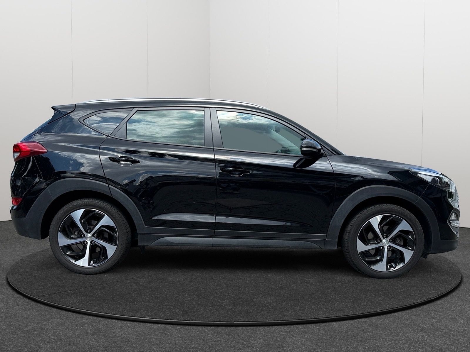Fahrzeugabbildung Hyundai Tucson Advantage*LED*AHK*R-Kamera*Navi*Garantie
