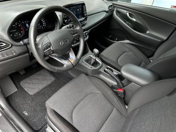 Fahrzeugabbildung Hyundai i30 FL 1.0 T-GDI 48V Trend SHZ LHZ RFK