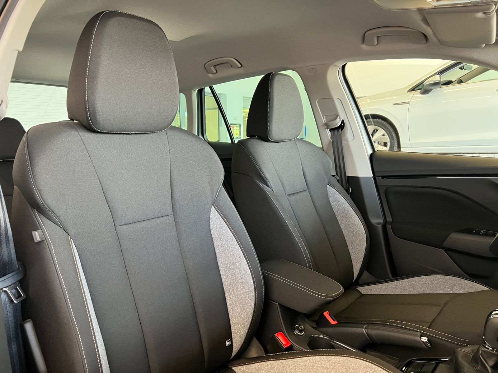 Fahrzeugabbildung SKODA Kamiq Tour 1.0 TSI DSG *AHK, Matrix-LED, Kamera*