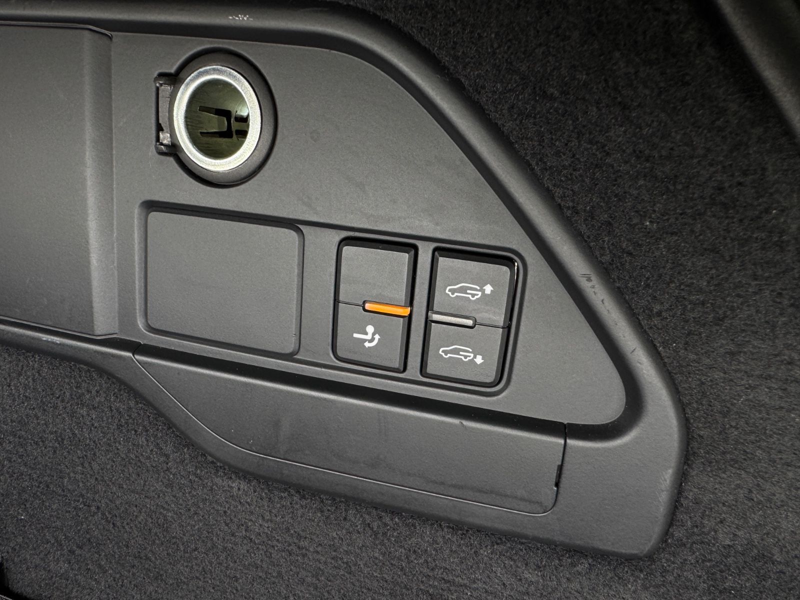 Fahrzeugabbildung Volkswagen Touareg V6 TDI 4Motion Terrain |LUFT|STDHZG