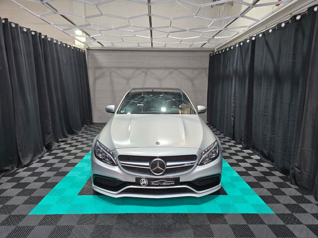 MERCEDES-BENZ C 63 S AMG PERFORMANCE/CARBON/SCHALENSITZE