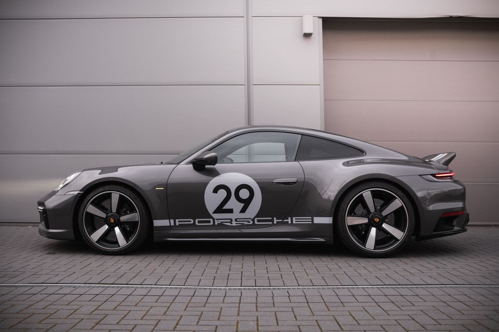 Image of Porsche 992