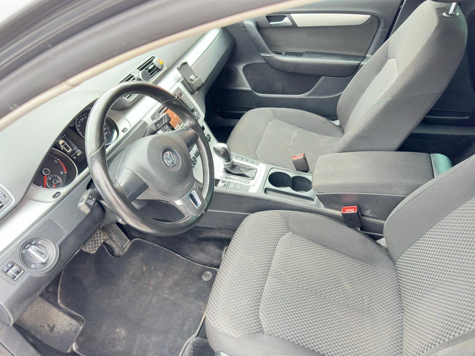 Volkswagen Passat 2012 — photo 14