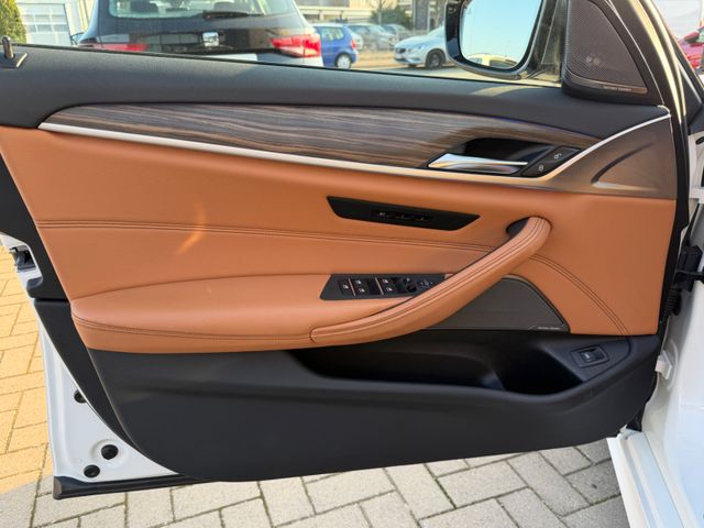 Fahrzeugbild 14