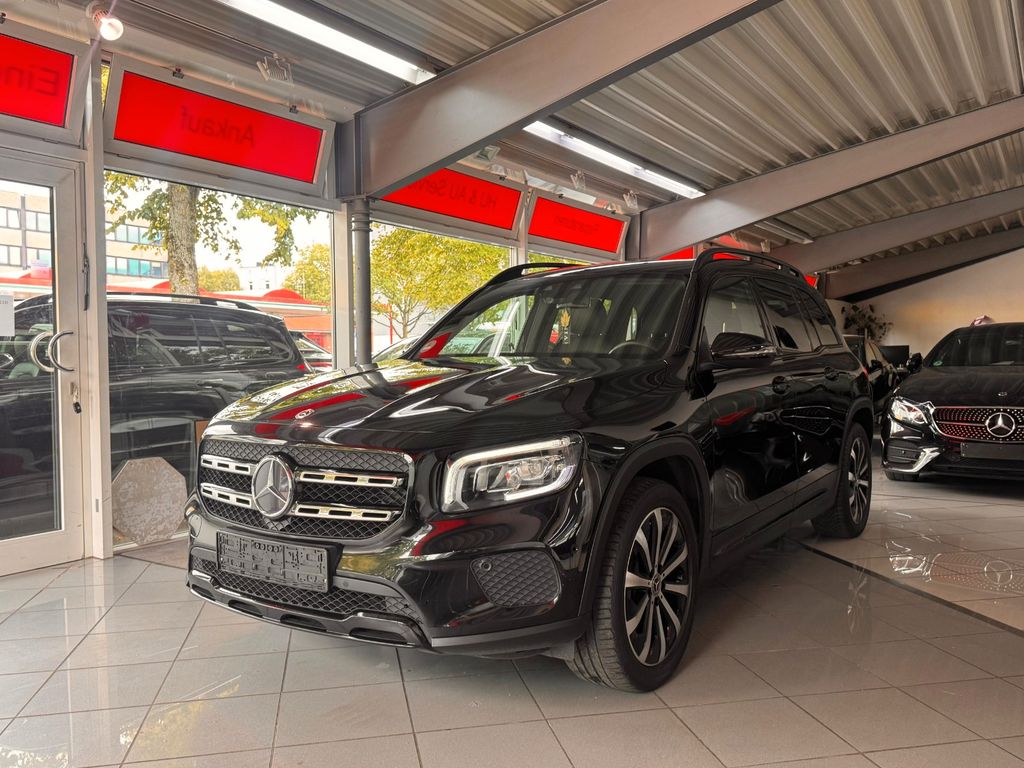 Image of Mercedes-Benz GLB 200