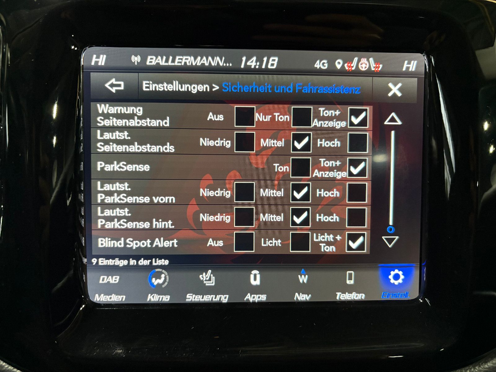 Fahrzeugabbildung Jeep Compass Limited FWD/NAVI/KAMERA/SOUND/DAB/SHZ