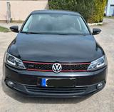 Volkswagen VW JETTA Automatik Vollaustattung - Volkswagen Jetta aus 2012 mit Diesel-Antrieb