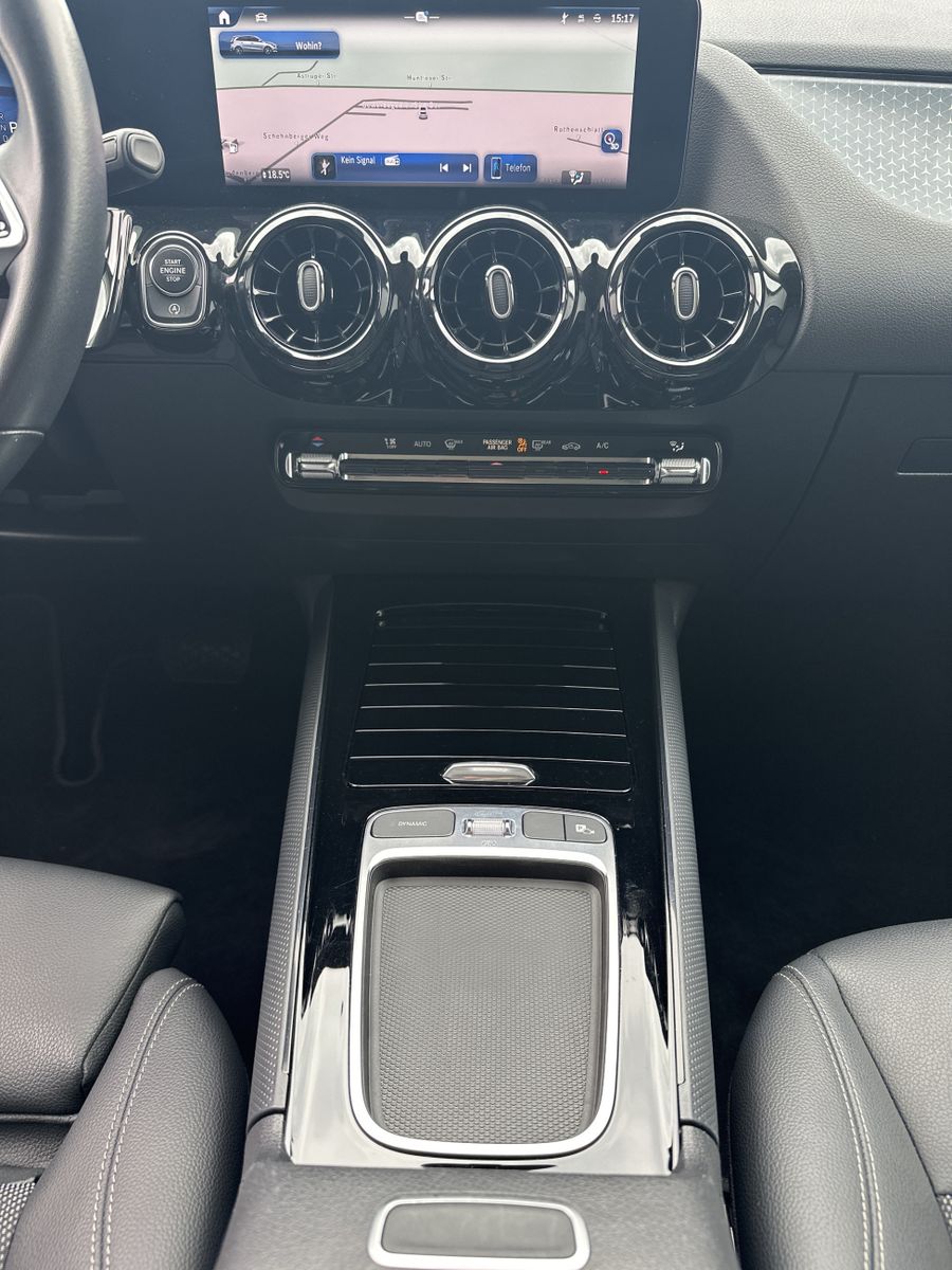 Fahrzeugabbildung Mercedes-Benz B 220d NAV+LEDER+KEYLESS+KAM+WIDESCREEN