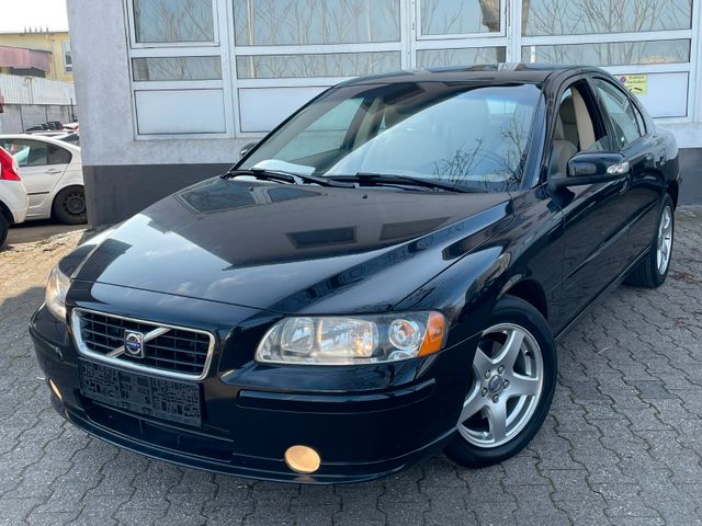 Volvo S60 Lim. 2.4 D Momentum|AUTOMATIK|KLIMA|LEDER