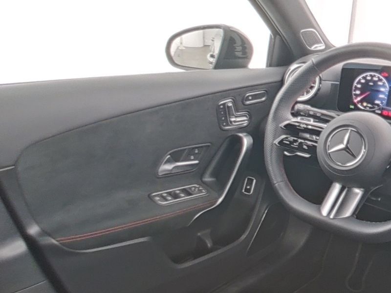 Fahrzeugabbildung Mercedes-Benz A 250 e AMG Plus*PAno*HUD*Distro*Burm*22kW*Night
