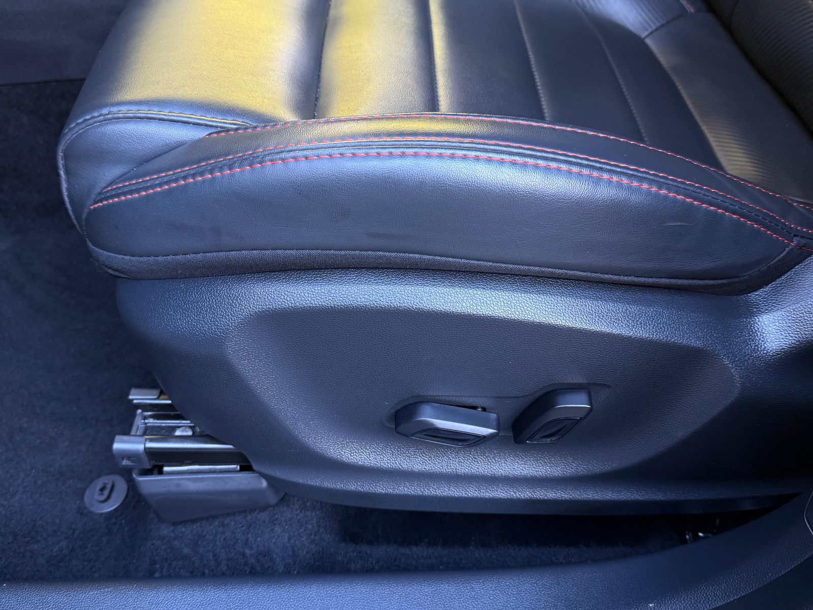 Fahrzeugabbildung MG ZS 1.5VTi Aut. Luxury LEDER+LED+NAV+SHZ+KAM+ACC+