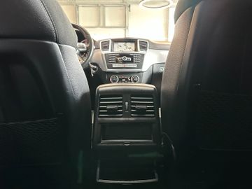 MYAUTOCENTER – Gebraucht- und Jahreswagen mit Werkstattservice in Pfaffenhofen Mercedes-Benz ML 250*PANO*Tempo*Sport*BI-Xenon*