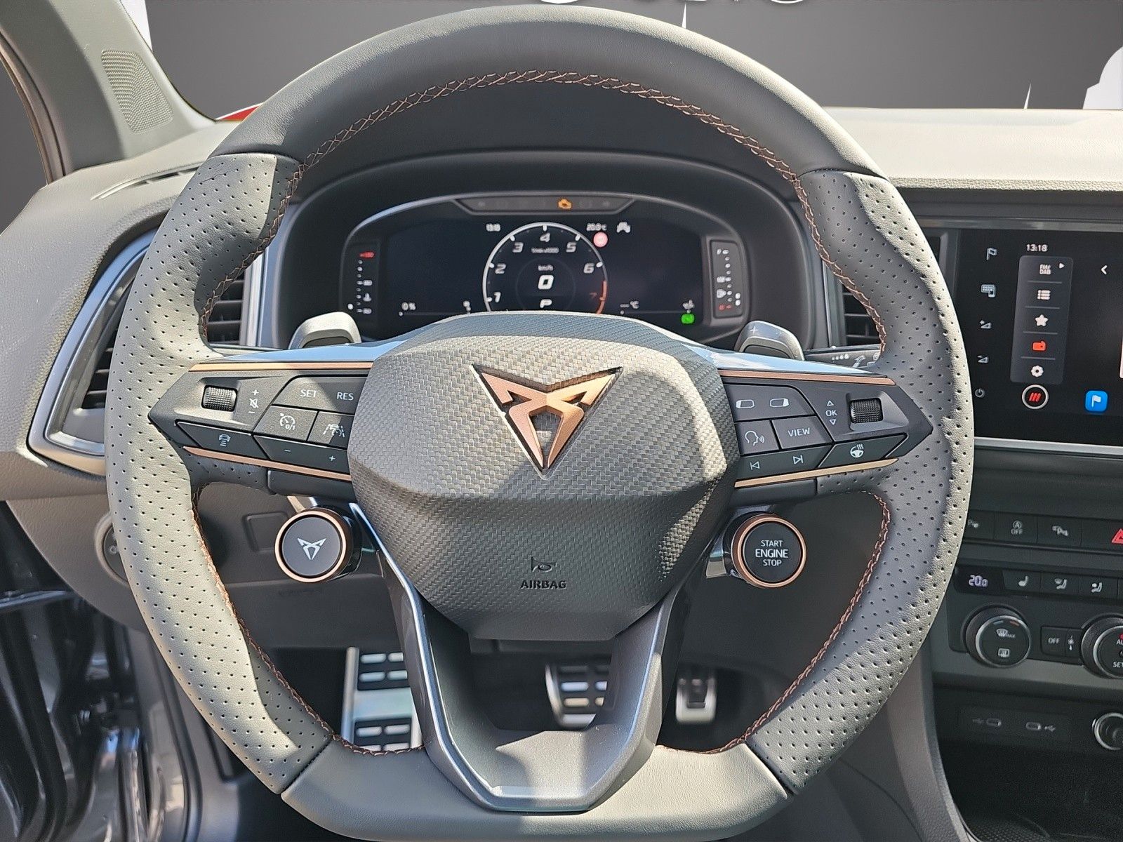 Fahrzeugabbildung CUPRA Ateca 2.0TSI DSG 4Drive BEATS/NAVI/ACC/360°/FSHZ