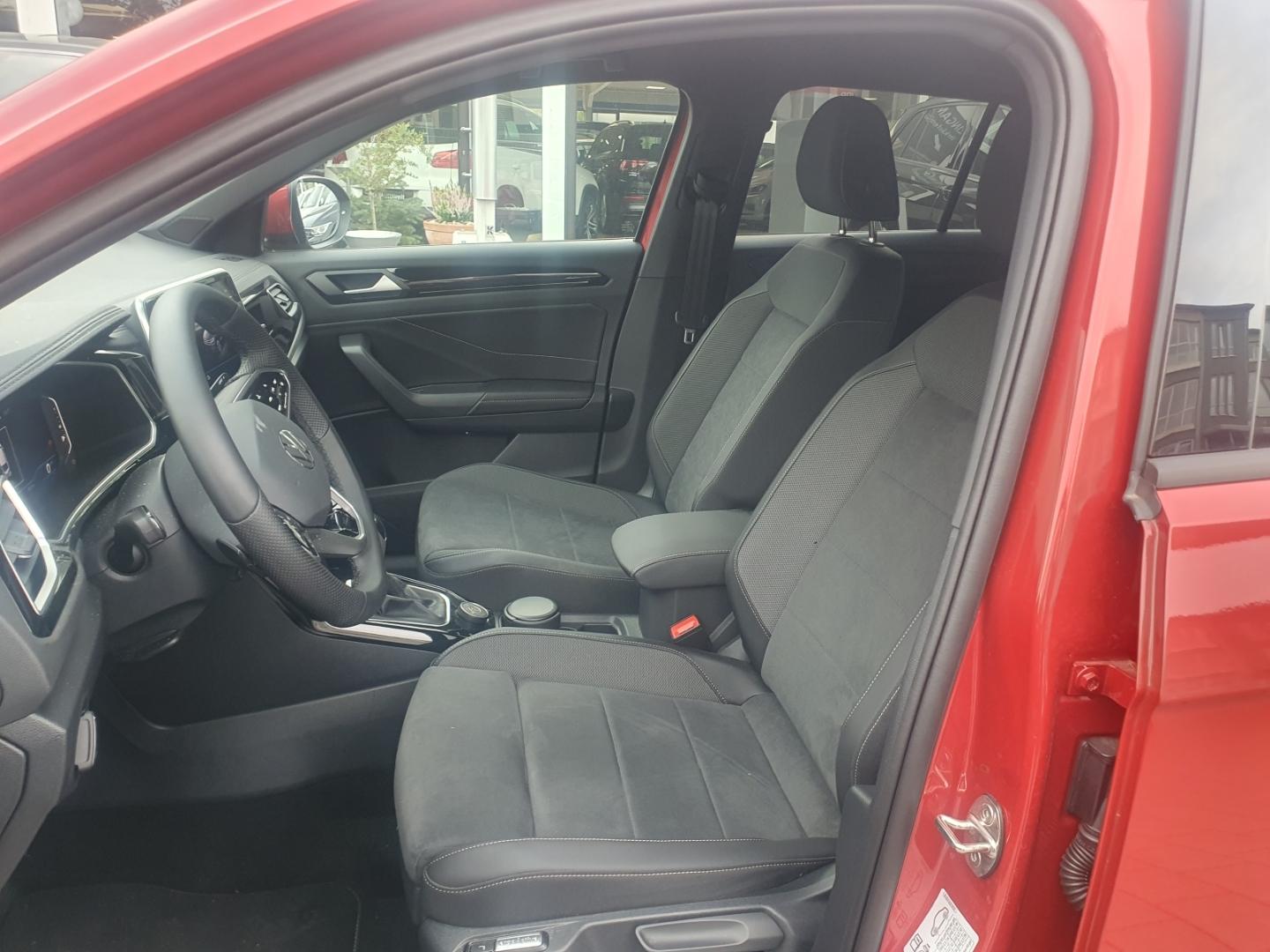 Volkswagen T-Roc R-Line 2.0 TDI DSG 4-M. Sportpaket StandHZ