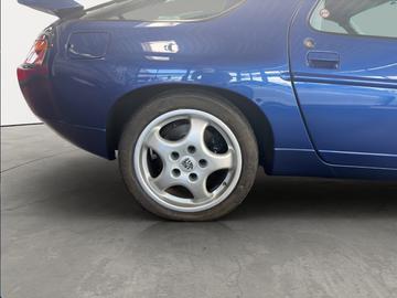1993 Porsche 928 照片 4