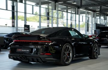 Porsche 992 - 7