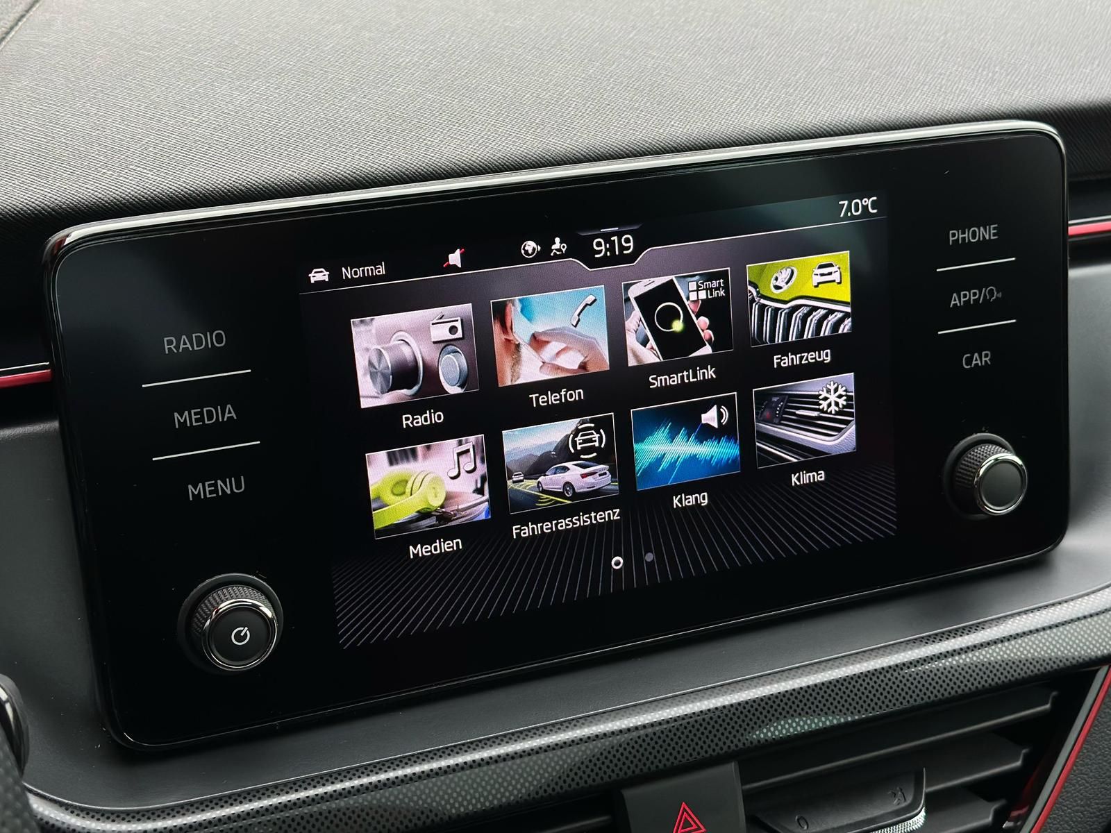 SKODA Scala 1.0TSI MONTE CARLO LED#AHK#ACC#CAM#VIRTUAL - Image 13