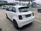 Fiat 500e Action Batterie 23,8 kWh mit erst 15.000 KM - gebrauchte Fiat 500e aus dem Jahr 2022