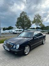 Mercedes-Benz Mercedes Benz W210 E270 CDI - Mercedes-Benz E 270 mit Diesel-Antrieb