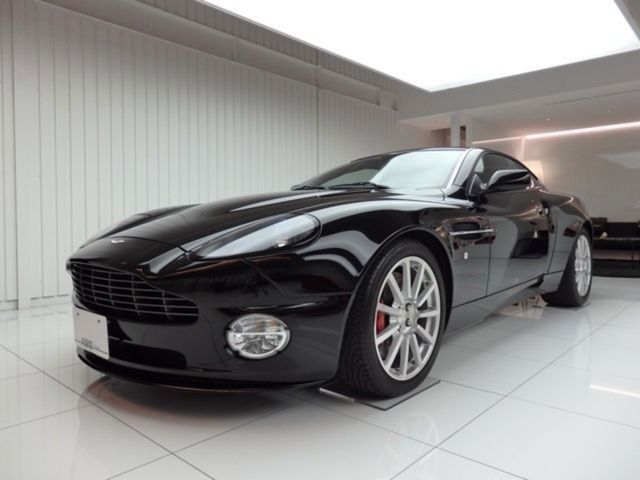 Aston Martin Vanquish S (neuwertig 8809 KM )