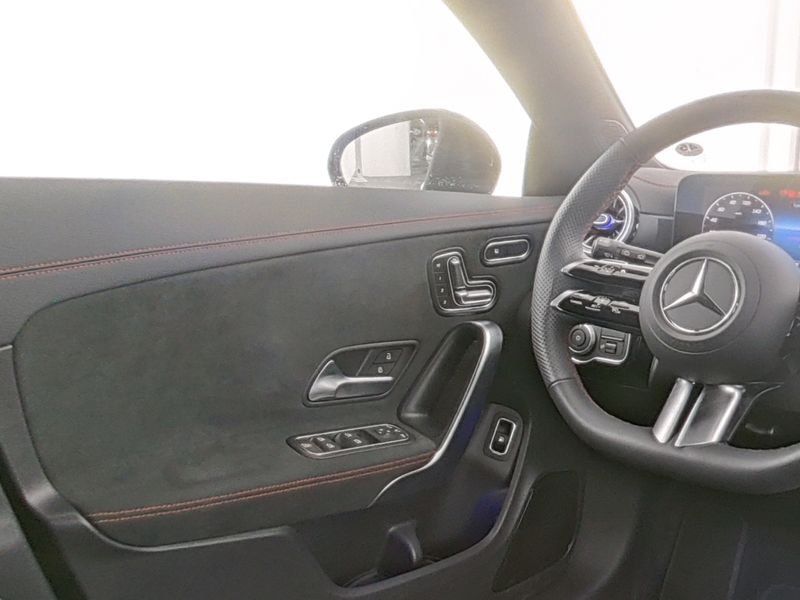 Fahrzeugabbildung Mercedes-Benz CLA 250 e SB AMG+*Pano*HUD*Distronic*Night*360°