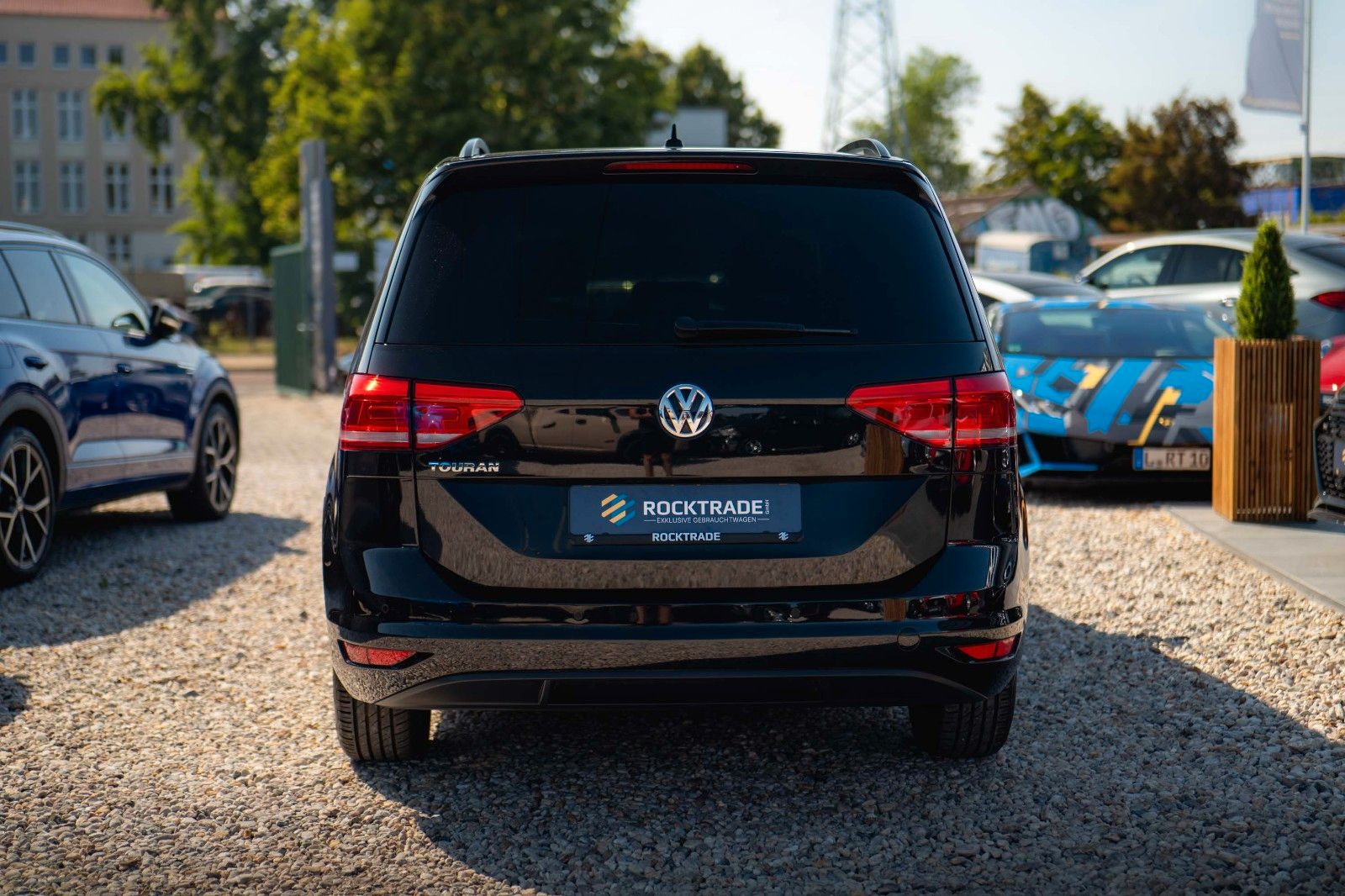 Fahrzeugabbildung Volkswagen Touran 1.6 Comfortline IQ.Drive | 7 Sitze | ACC