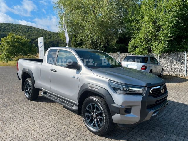 Toyota Hilux Extra Cab 2.8 D-4D Autom. 4WD Invincible