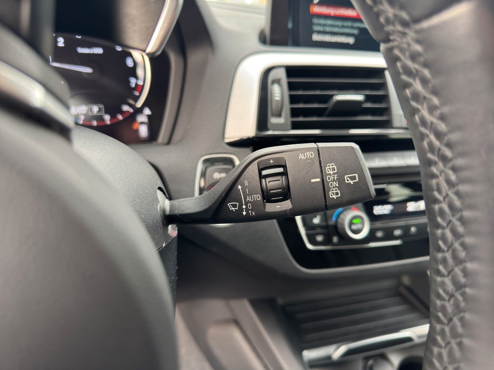 Fahrzeugabbildung BMW M140I XDRIVE SPECIAL EDITION H&K KAM OZ PERFORM