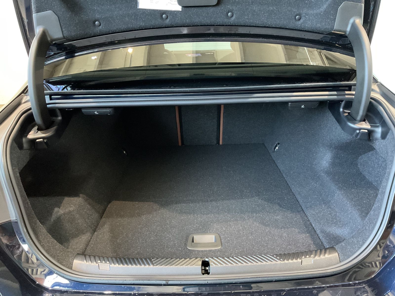 Fahrzeugabbildung BMW i5 xDrive40 M Sportpaket pro, aktive Sitzbelüftu