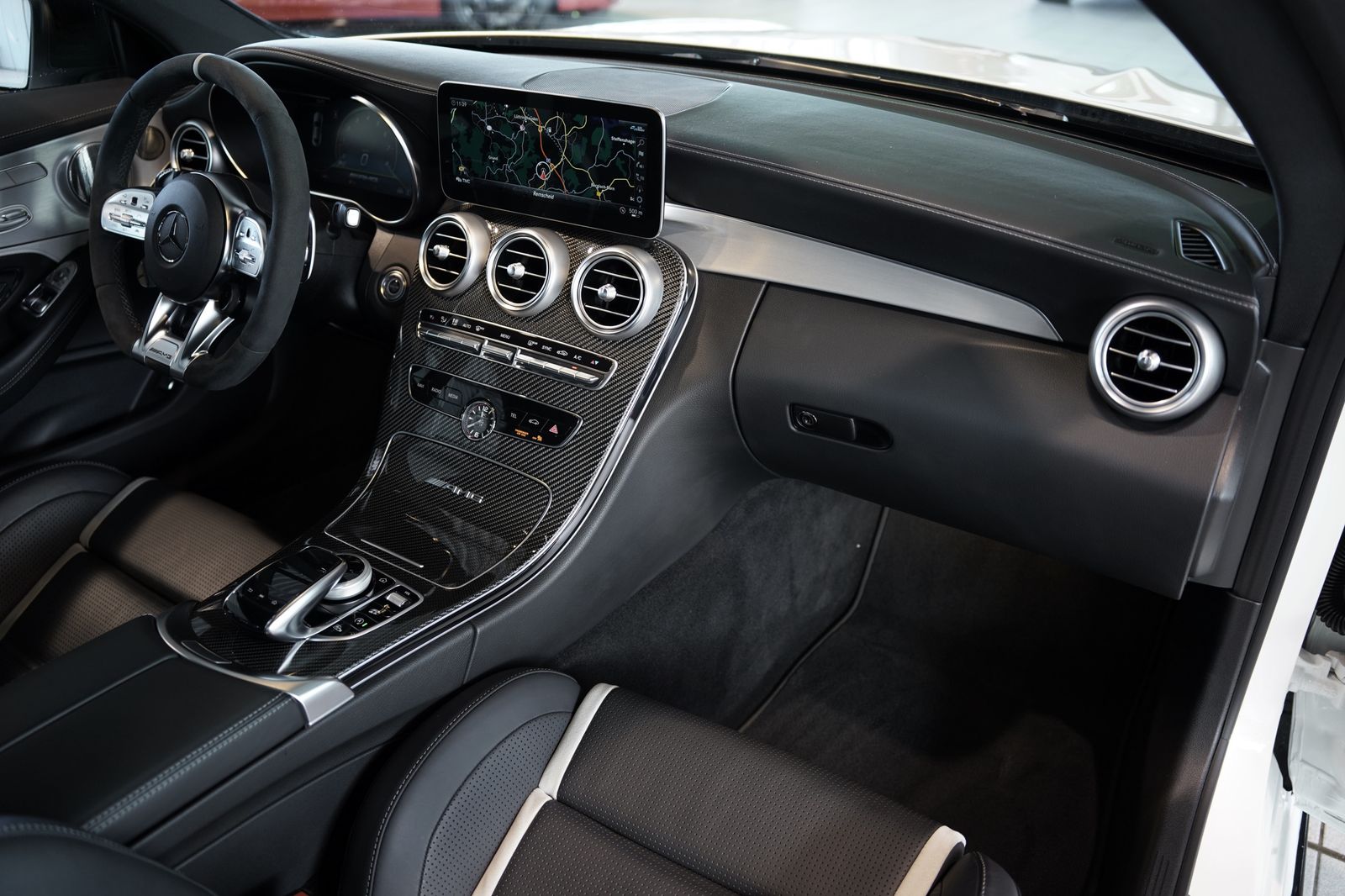 Mercedes Benz C 63 Amg