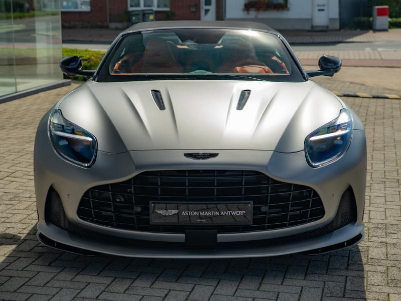 Aston Martin DB12 Volante imagem 2