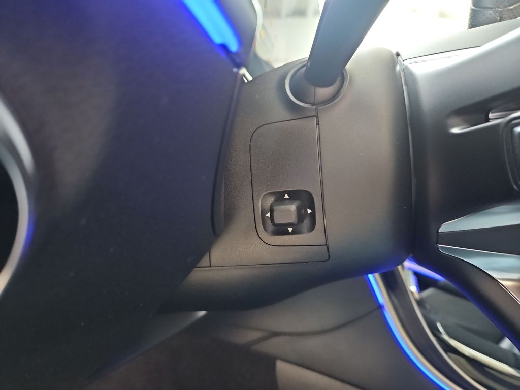 Fahrzeugabbildung Mercedes-Benz C 300 4M AMG Night AHK Pano LED 360 Memory Sport