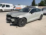 Volvo V60 Kombi Inscription Expression Recharge Plug-I - Volvo V60 Unfallwagen