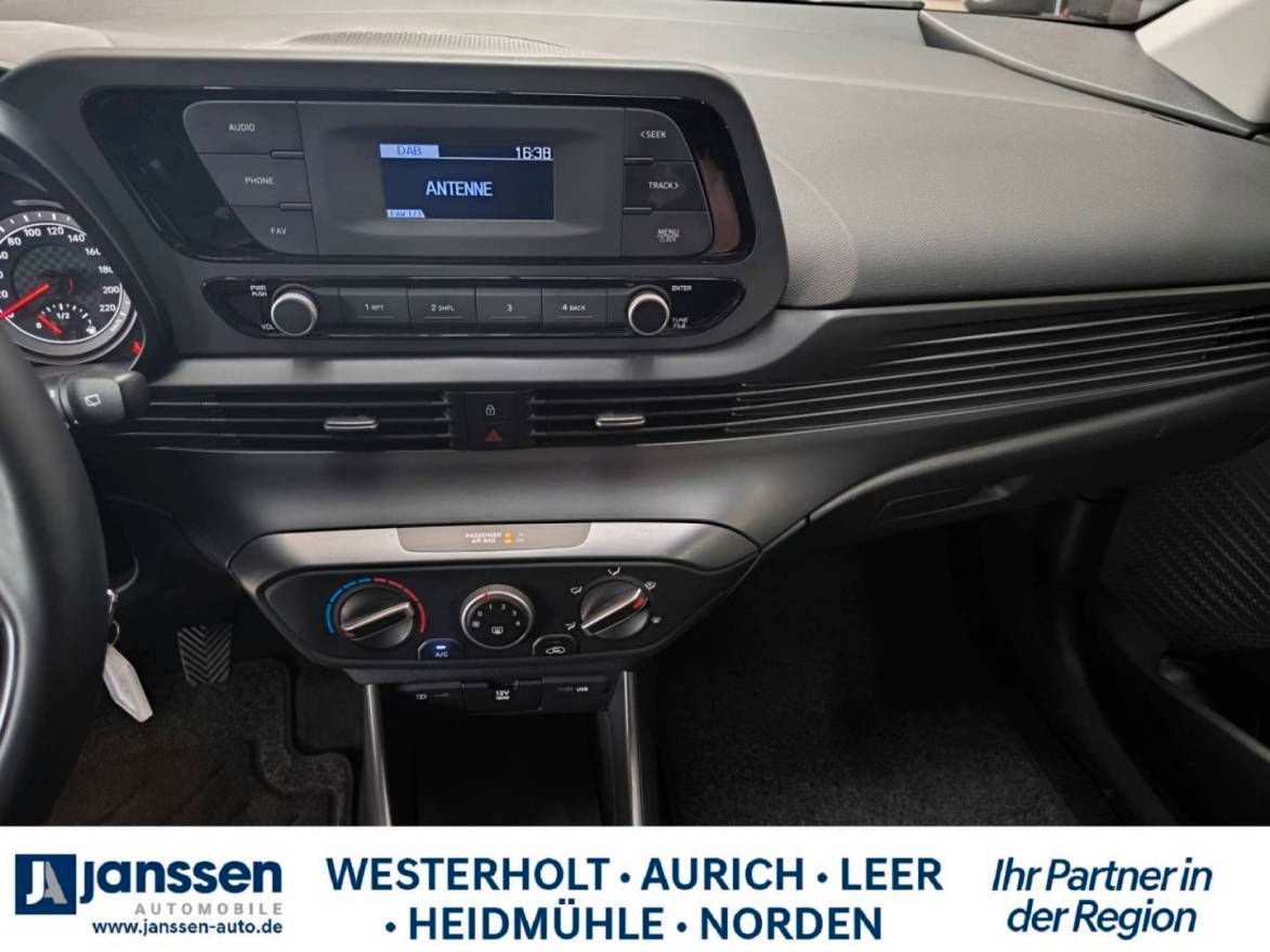 Fahrzeugabbildung Hyundai BAYON Select Winterpaket,PDC hinten,Klima,Start