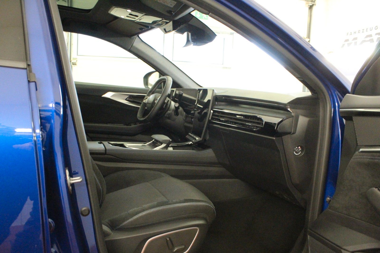 Fahrzeugabbildung Renault Austral E-Tech Full Hybrid 200 Techno Esprit Alp