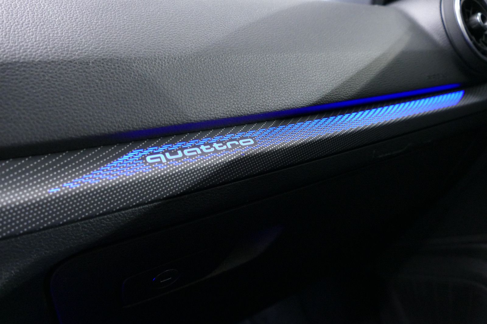 Audi SQ2 TFSI Stronic quattro sport PANO LED NAVI B&O foto 36