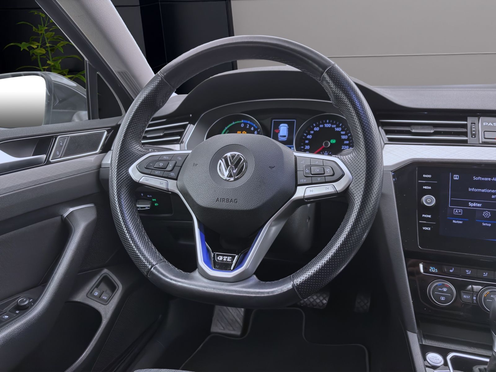 Volkswagen Passat Variant - Bild 11
