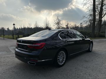BMW 740 - 6