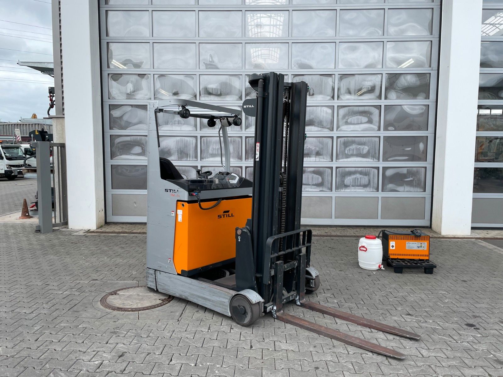Fahrzeugabbildung Still FM-X 14 / Schubmaststapler / 451h / HH: 5.65m